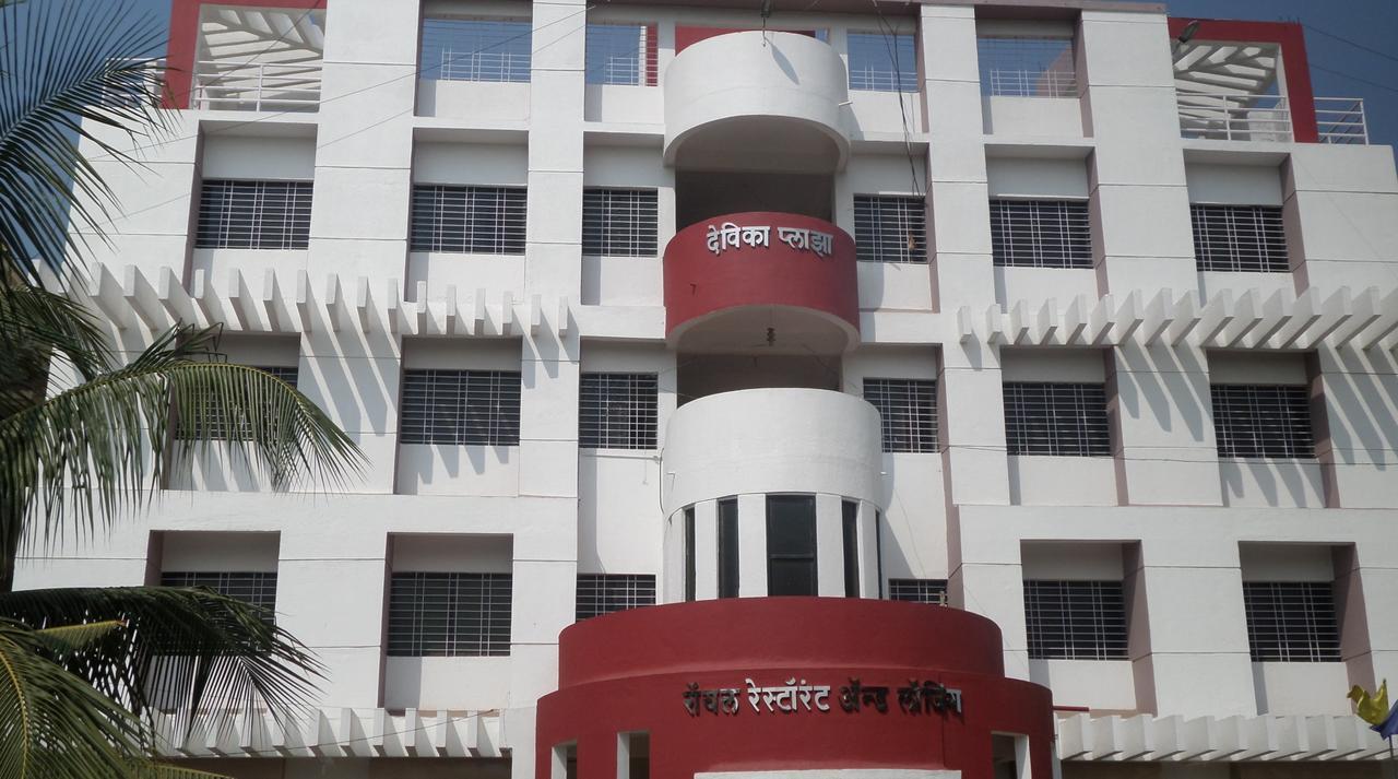 Hotel Royal Lodging Phursungi Exterior photo